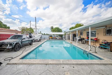 $605,000 | 590 West 35th Place, Hialeah, FL 33012