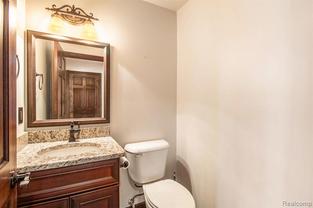 12558 Clyde Road Fenton, MI 48430 - Photo 10 of 24