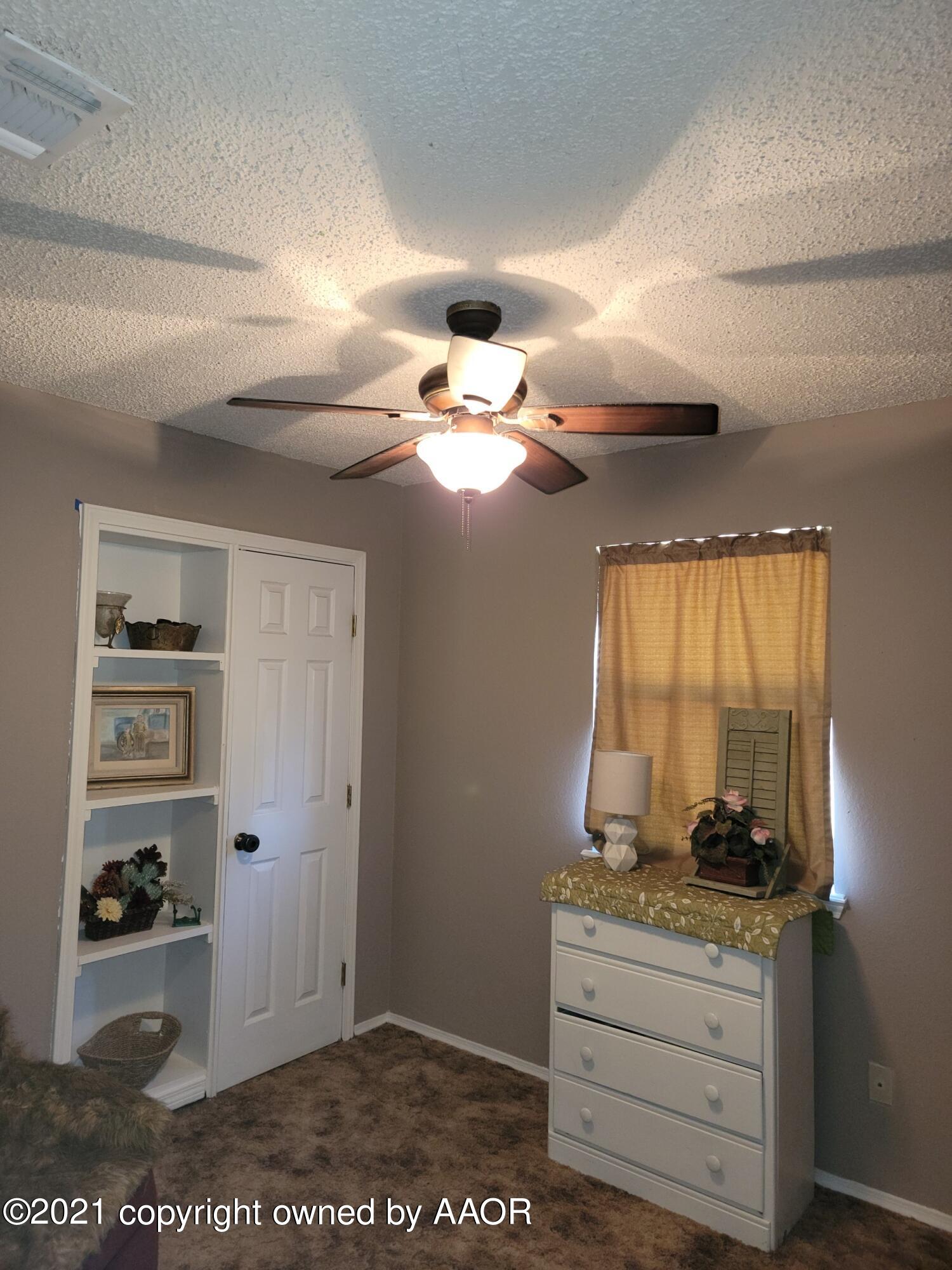 1002 South Ridgeland Avenue Fritch, TX 79036 - Photo 11 of 13 76335