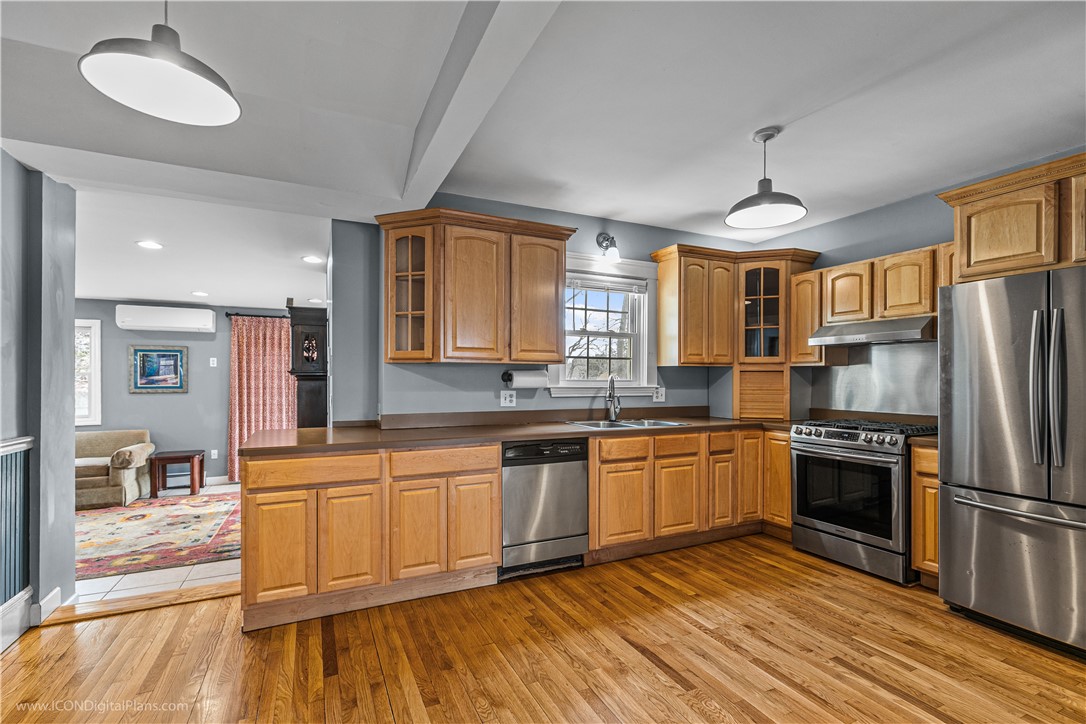 19 Cold Spring Street Providence, RI 02906 - Photo 14 of 50