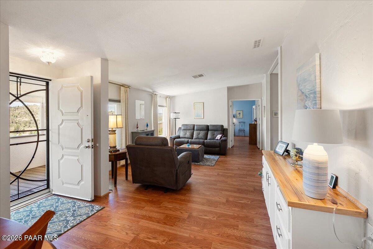 2225 Hillside Loop Road Prescott, AZ 86301 - Photo 6 of 45 15-Entry to Living Room