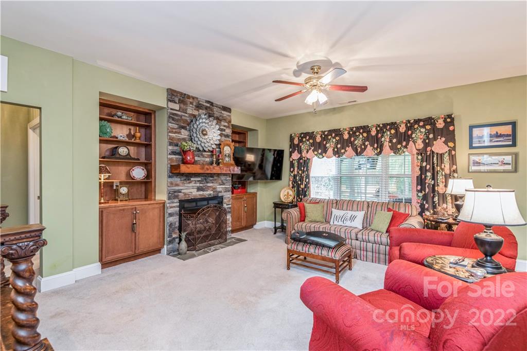 1631 Privette Road Matthews, NC 28105 - Photo 15 of 36 Gallery Image 15
