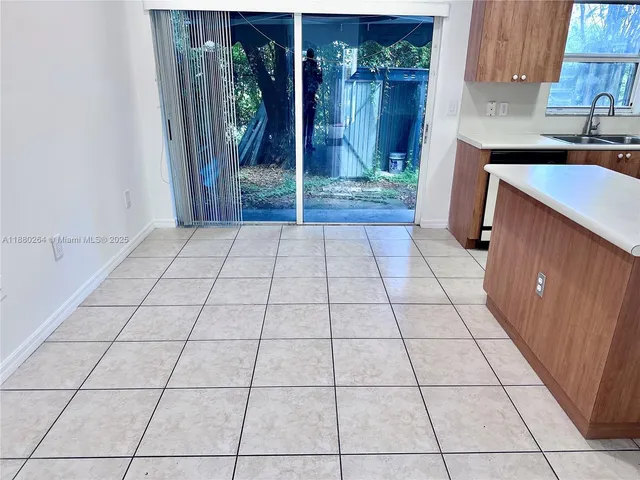 $1,950 | 1631 Southeast 30th Street, Unit 1631, Homestead, FL 33035