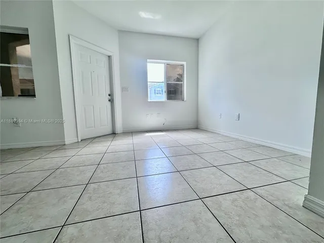 $1,950 | 1631 Southeast 30th Street, Unit 1631, Homestead, FL 33035