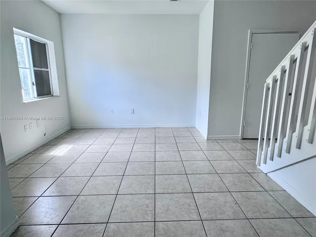 $1,950 | 1631 Southeast 30th Street, Unit 1631, Homestead, FL 33035