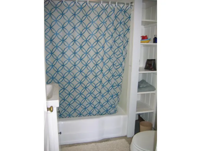 $1,800 | 11 Great Boars Head Avenue, Unit LOWER LEVEL, Hampton, NH 03842