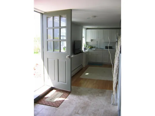 $1,800 | 11 Great Boars Head Avenue, Unit LOWER LEVEL, Hampton, NH 03842