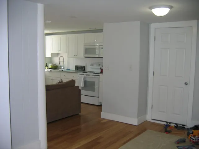 $1,800 | 11 Great Boars Head Avenue, Unit LOWER LEVEL, Hampton, NH 03842