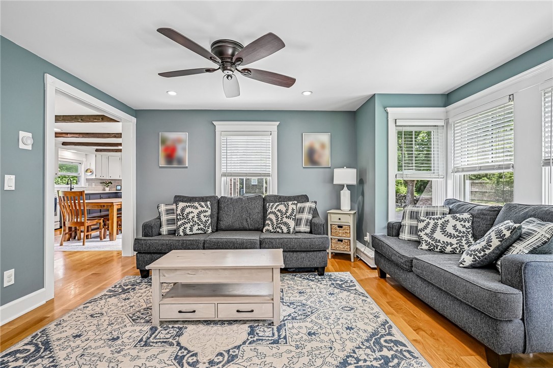 40 Sylvia Road Tiverton, RI 02878 - Photo 3 of 50
