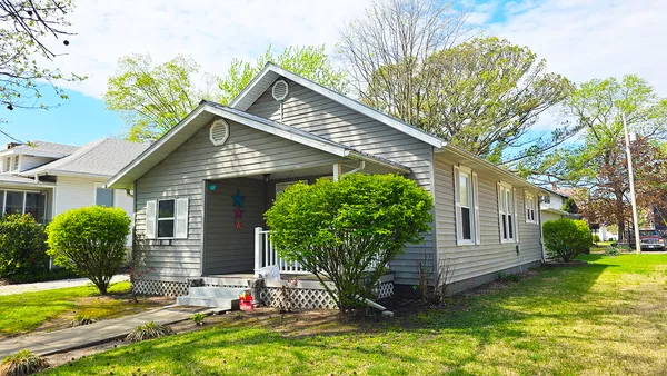 $114,900 | 322 Linden Avenue, Centralia, IL 62801