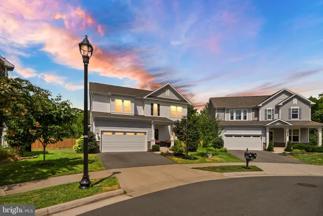 $999,900 | 125 Dizerega Court, Leesburg, VA 20175