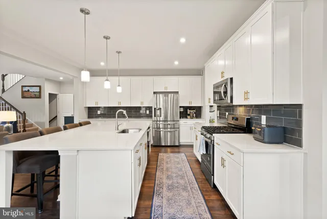 $999,900 | 125 Dizerega Court, Leesburg, VA 20175