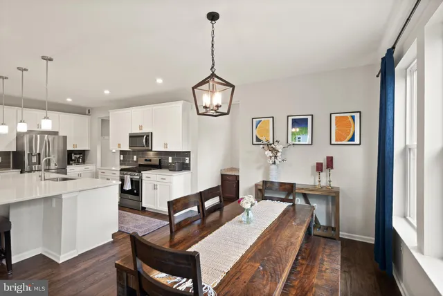 $999,900 | 125 Dizerega Court, Leesburg, VA 20175