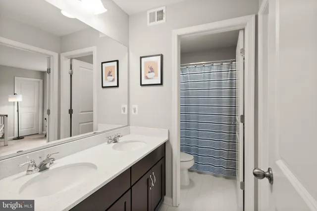 $999,900 | 125 Dizerega Court, Leesburg, VA 20175