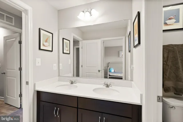 $999,900 | 125 Dizerega Court, Leesburg, VA 20175