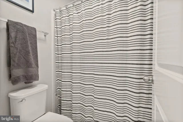 $999,900 | 125 Dizerega Court, Leesburg, VA 20175