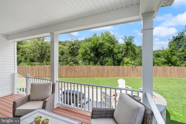 $999,900 | 125 Dizerega Court, Leesburg, VA 20175