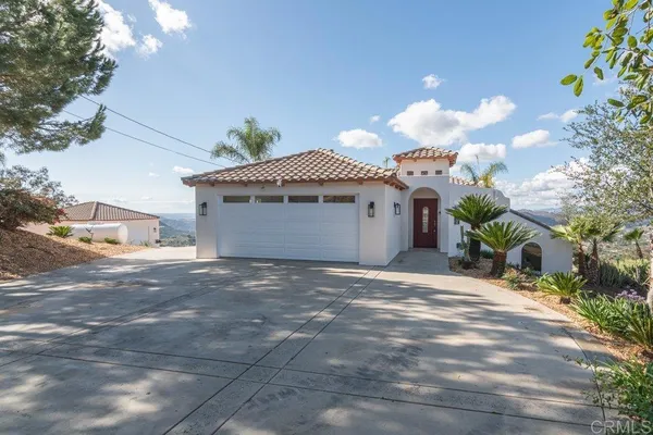 $1,099,000 | 1810 Via Ladera, Fallbrook, CA 92028