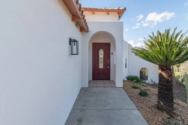 $1,099,000 | 1810 Via Ladera, Fallbrook, CA 92028