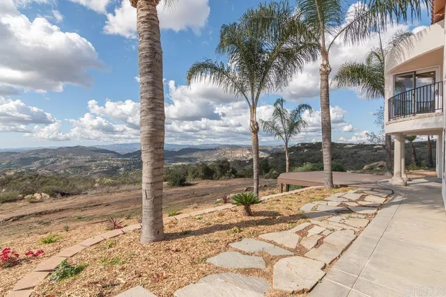 $1,150,000 | 1810 Via Ladera, Fallbrook, CA 92028