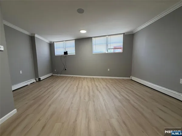 $2,700 | 9066 Palisade Plaza, Cliffside Park, NJ 07010