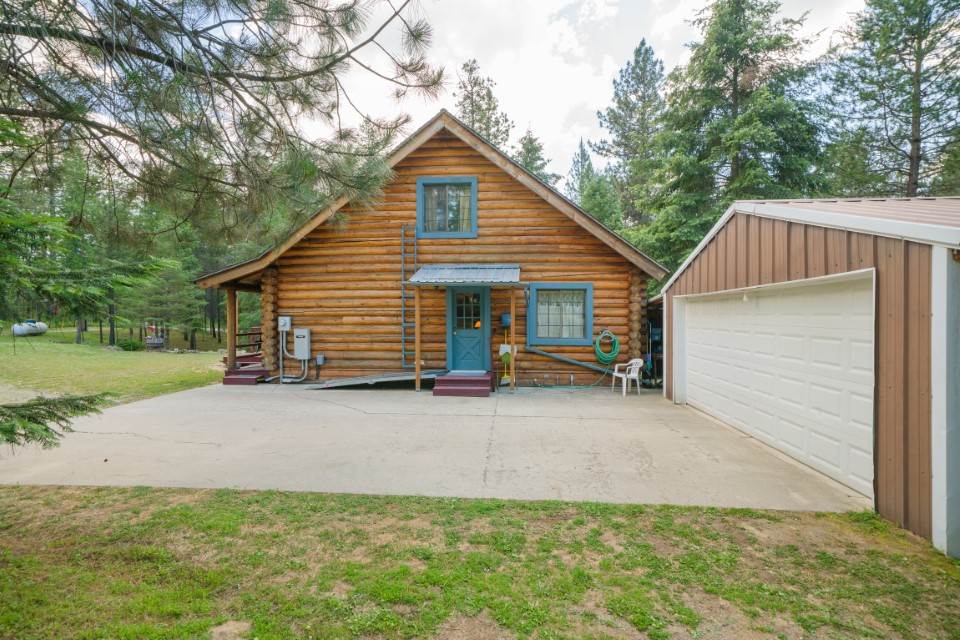 11203 East Whispering Pines Road Elk, WA 99009 - Photo 16 of 20