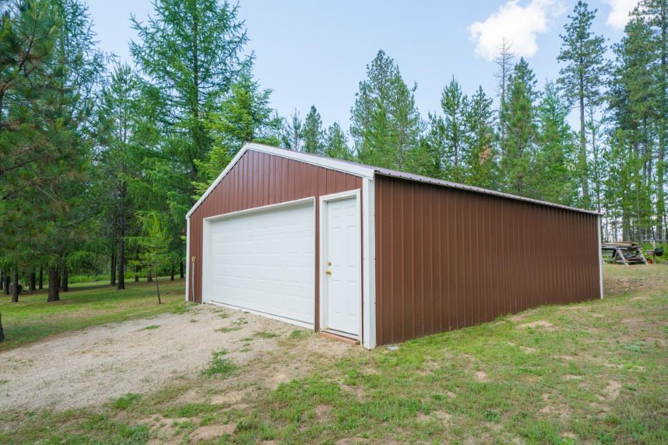 11203 East Whispering Pines Road Elk, WA 99009 - Photo 17 of 20