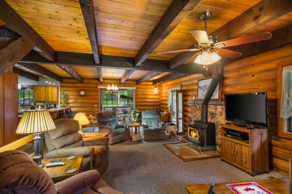 11203 East Whispering Pines Road Elk, WA 99009 - Photo 3 of 20