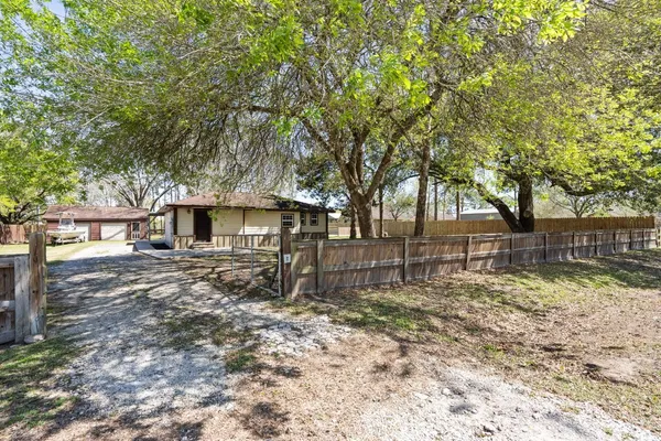 $279,000 | 7117 Avenue D, Santa Fe, TX 77510