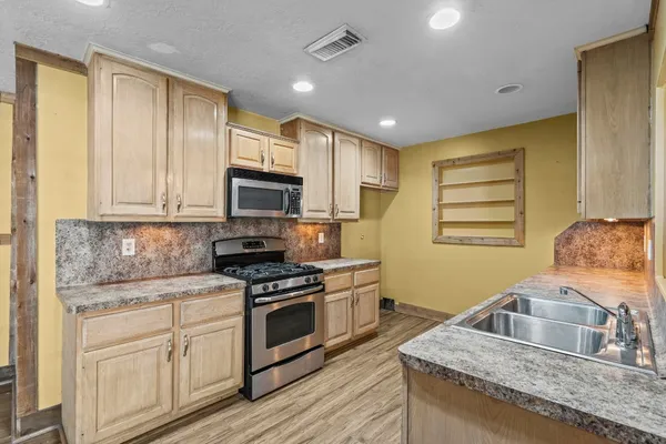 $279,000 | 7117 Avenue D, Santa Fe, TX 77510