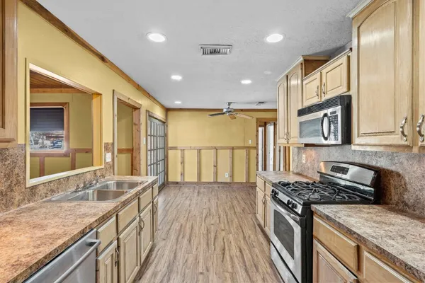 $279,000 | 7117 Avenue D, Santa Fe, TX 77510