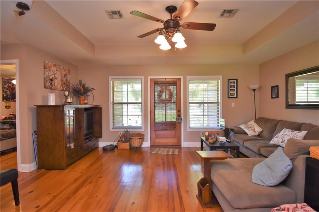 381 Walker Ferry Road Pollock, LA 71467 - Photo 3 of 25 Gallery Image 3