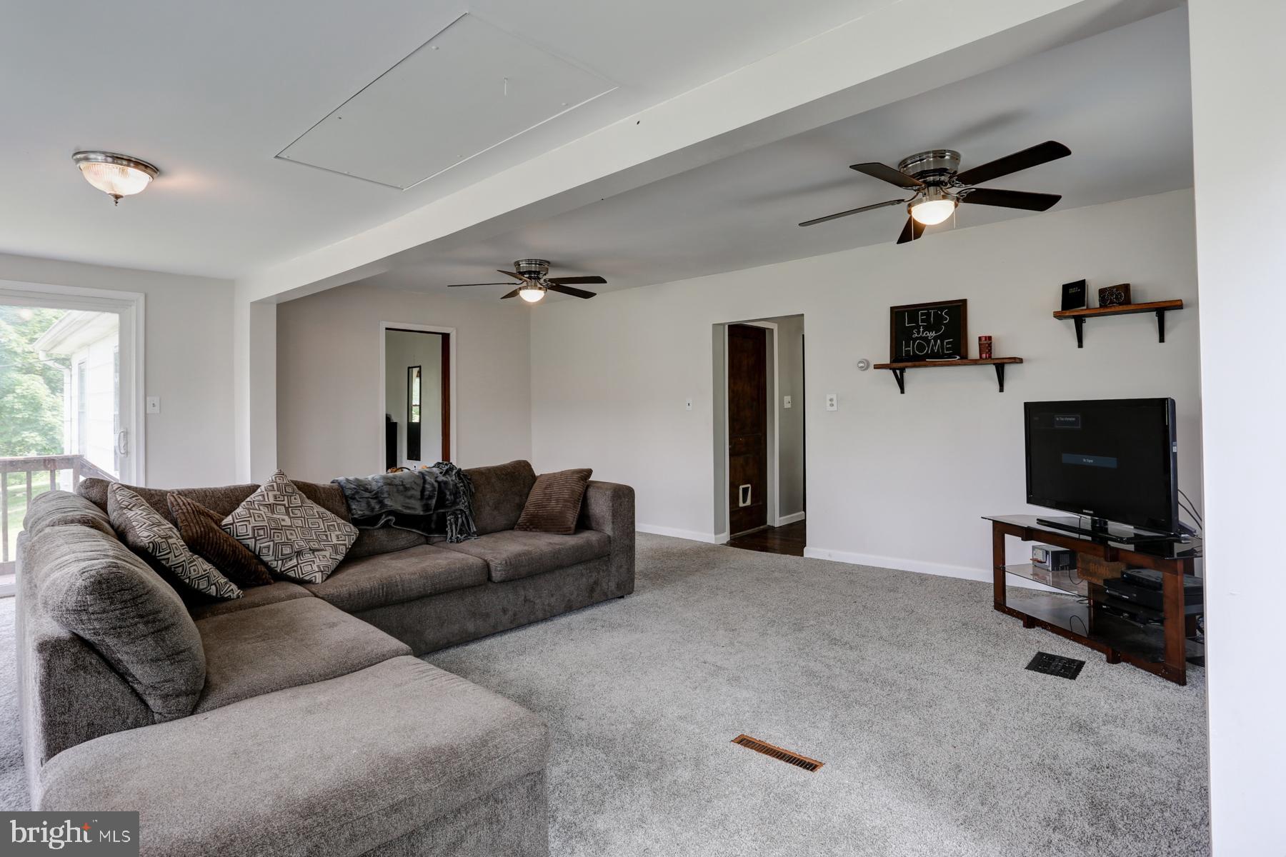 987 Paradise Road Duncannon, PA 17020 - Photo 5 of 28 Gallery Image 5