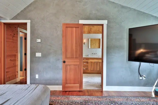 $670,000 | 162 Campbell Road, Rochester, VT 05767