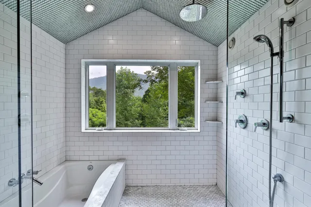 $670,000 | 162 Campbell Road, Rochester, VT 05767