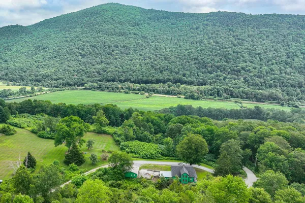 $665,000 | 162 Campbell Road, Rochester, VT 05767