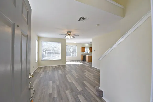 $2,095 | 10508 Hainsworth Park Drive, Austin, TX 78717