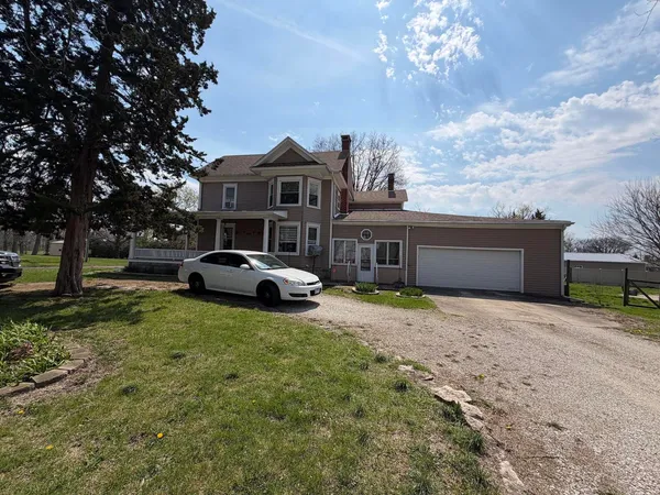 $149,900 | 304 South Poplar Street, Onarga, IL 60955