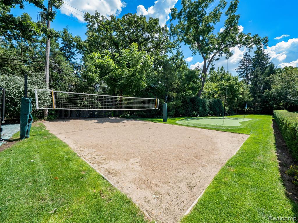 950 Waddington Road Bloomfield Hills, MI 48301 - Photo 55 of 60