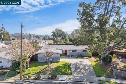 $949,000 | 407 Roanoke Drive, Martinez, CA 94553