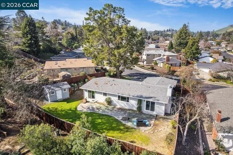 $949,000 | 407 Roanoke Drive, Martinez, CA 94553