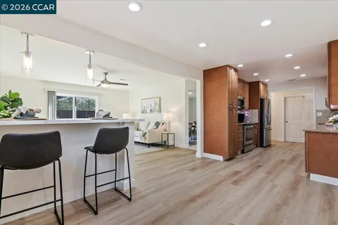 $949,000 | 407 Roanoke Drive, Martinez, CA 94553