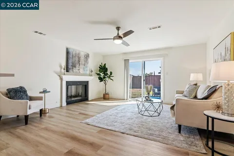 $949,000 | 407 Roanoke Drive, Martinez, CA 94553