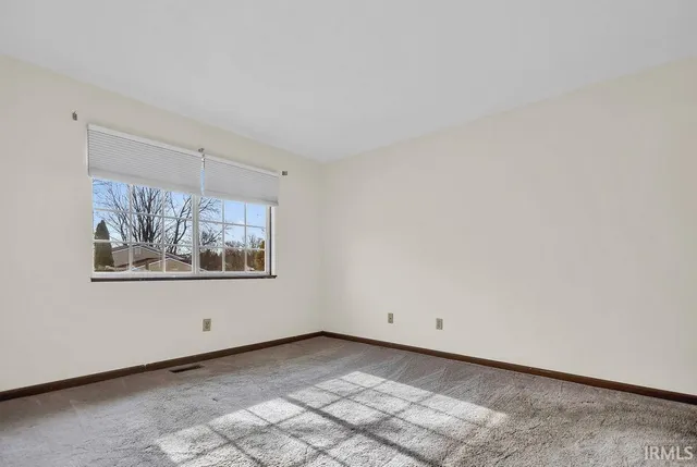 $275,000 | 546 Lois Lane, Bloomington, IN 47403