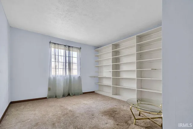 $275,000 | 546 Lois Lane, Bloomington, IN 47403