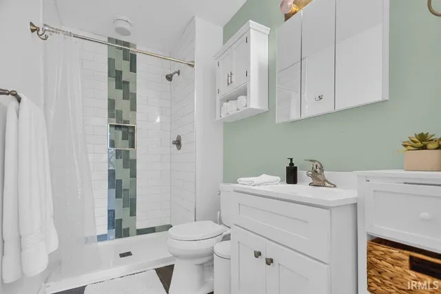 $275,000 | 546 Lois Lane, Bloomington, IN 47403