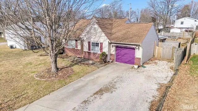 $275,000 | 546 Lois Lane, Bloomington, IN 47403