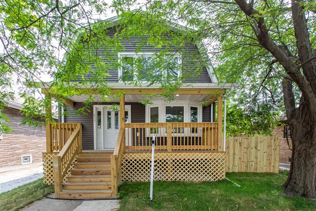 $579,000 | 2117 North Mulligan Avenue, Chicago, IL 60639