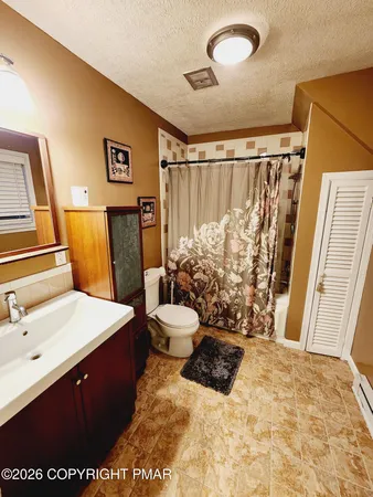 $2,800 | 239 Rock Ridge Road, Mount Pocono, PA 18344