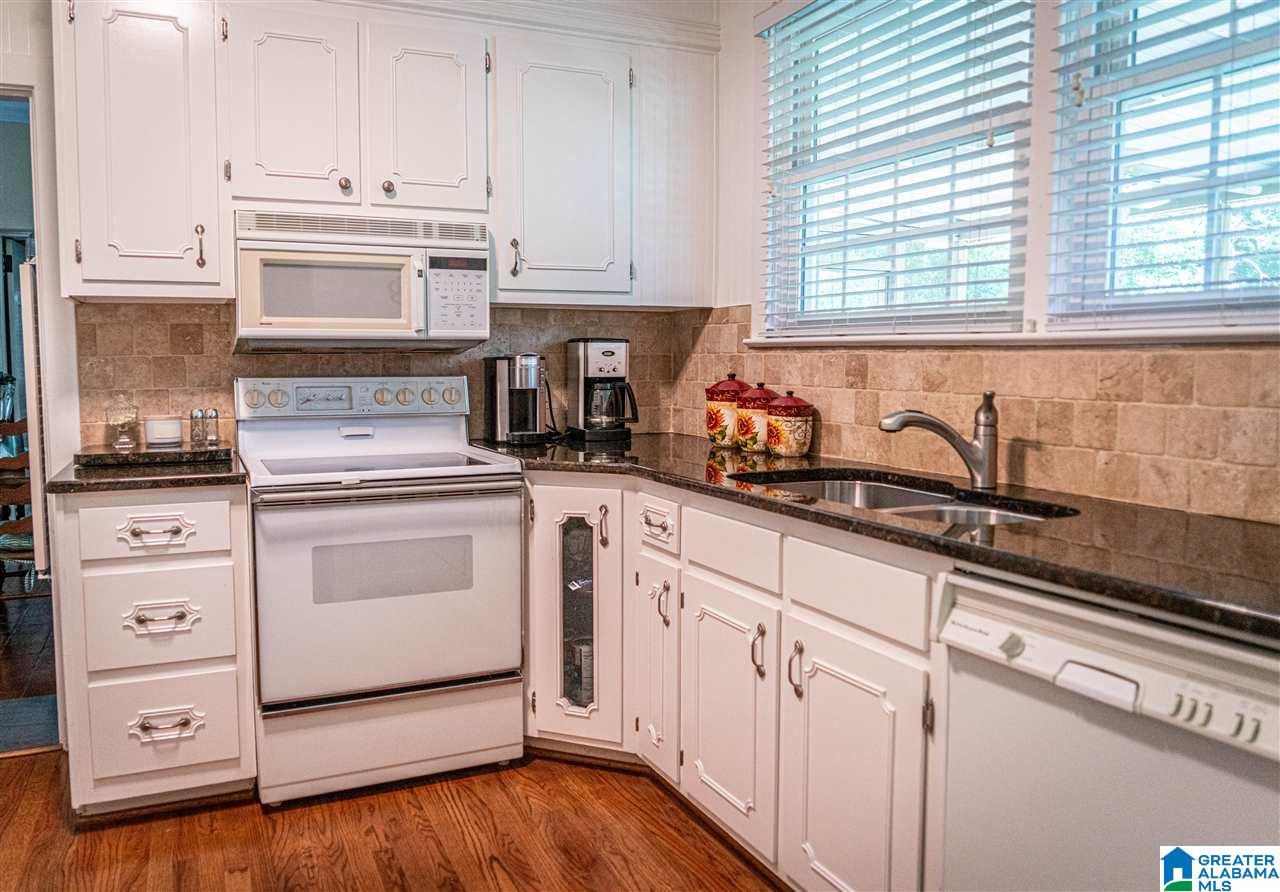 557 Shades Crest Road Birmingham, AL 35226 - Photo 22 of 41